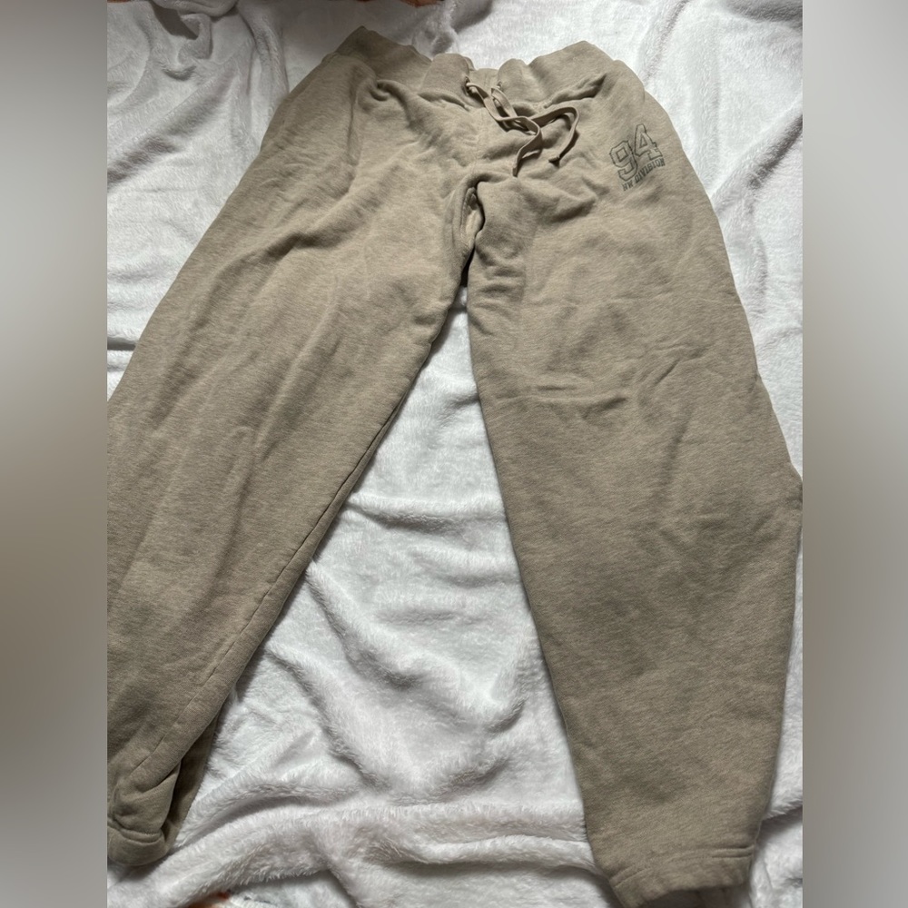 sweatpants